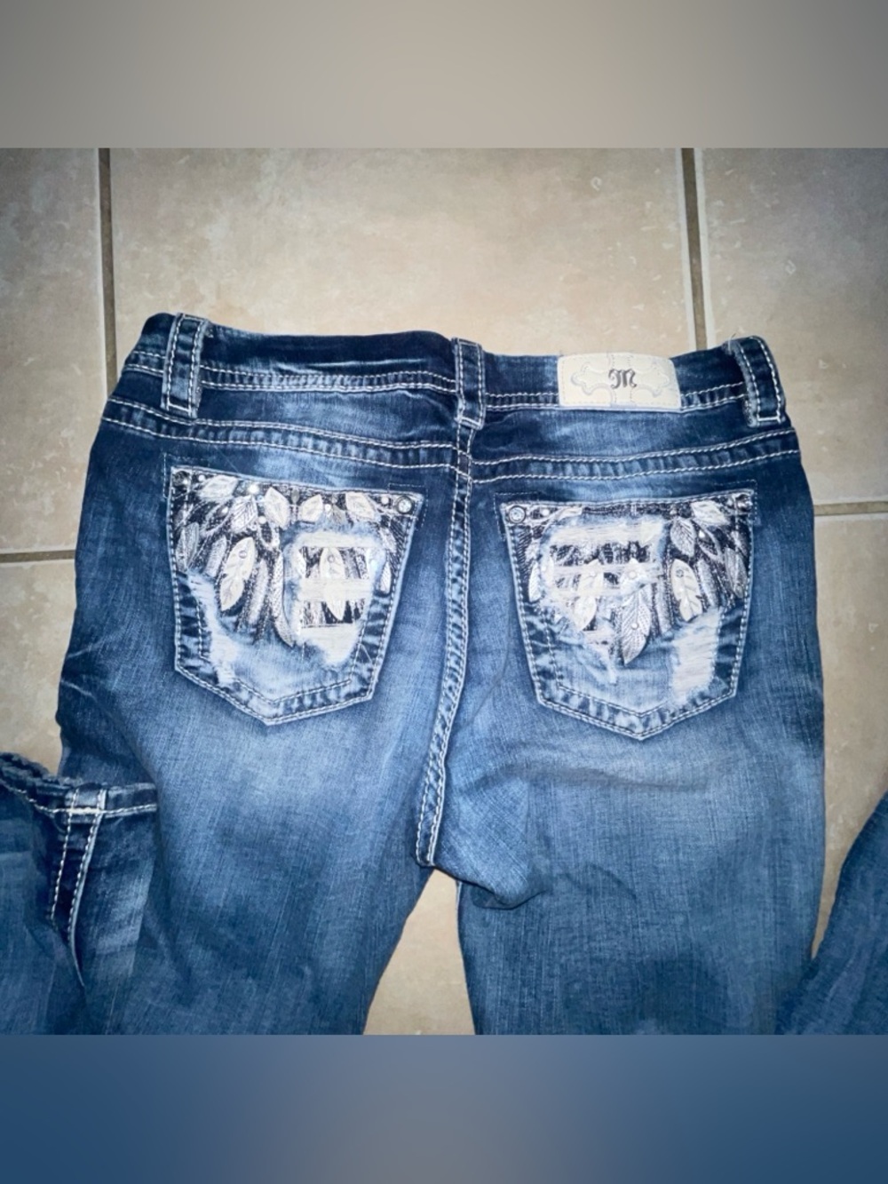 Miss Me Relaxed Boot Jeans Womens 31x 34 Blue Medium Wash Embellished - Picture 13 of 13